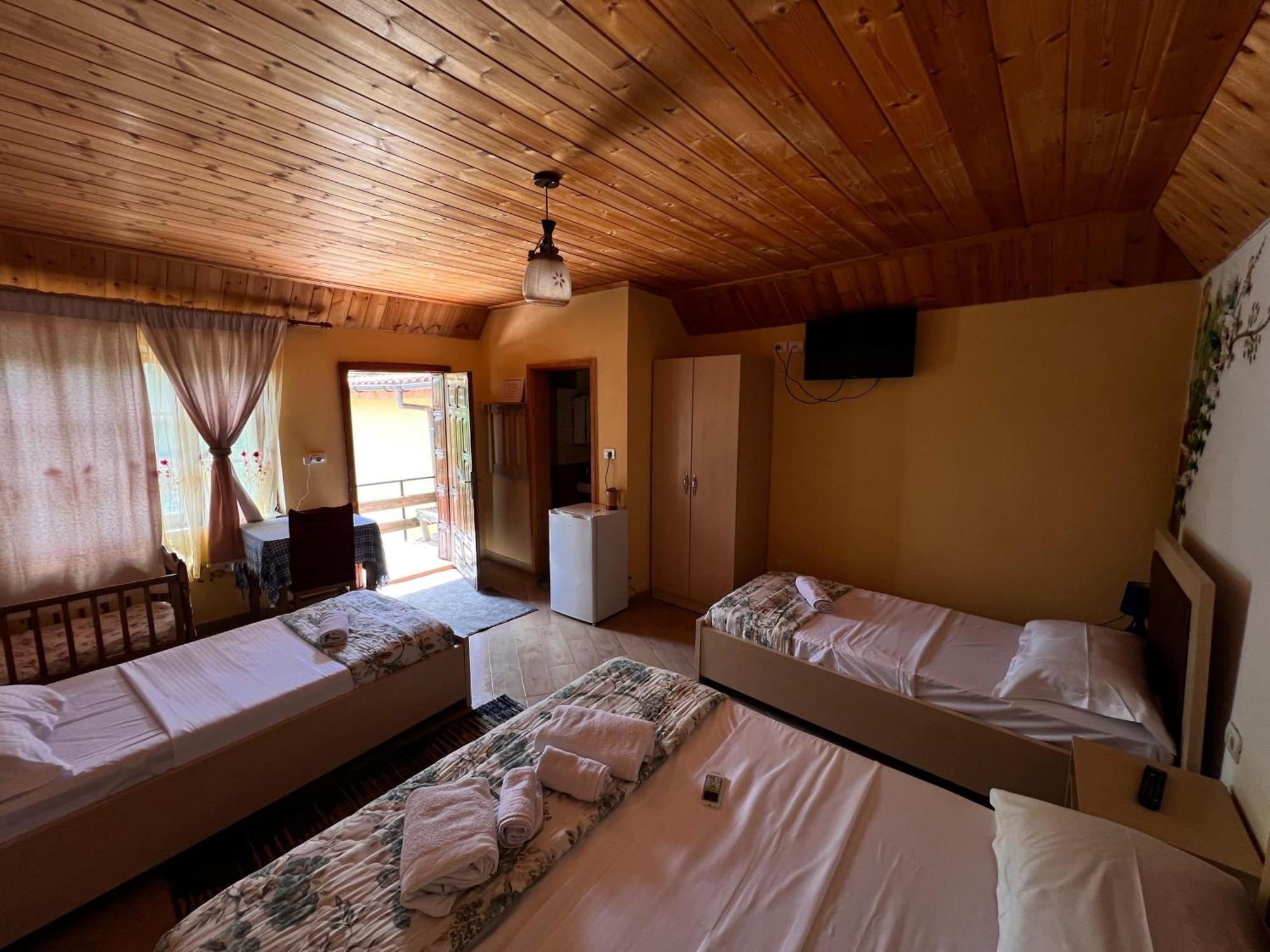 Rooms Merlika -Inside The Castle- Krujë エクステリア 写真